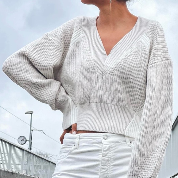 IRO Kaylia White And Beige V-Neck Sweater size S - Picture 1 of 14